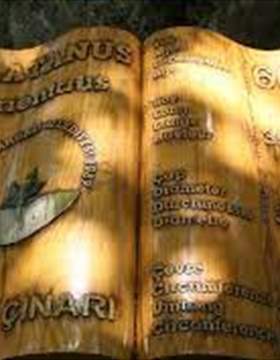 الشجرة التاريخية بورصة